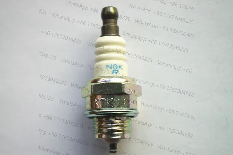 Genuine NGK BPMR6A Spark Plug  - Gardening Tools Made In Japan 评论和价格